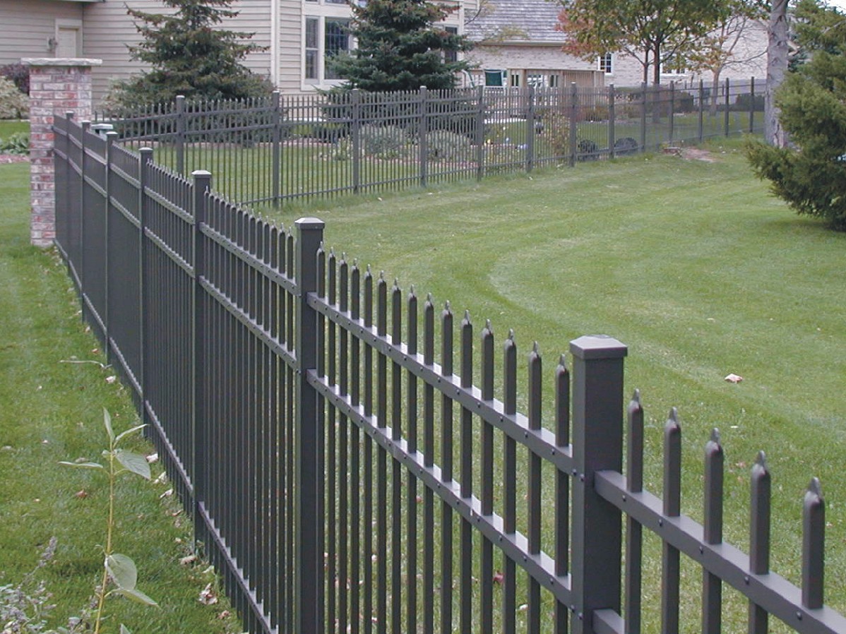 Aluminum Fencing Ottawa Competitive Construction Fencing Railing 